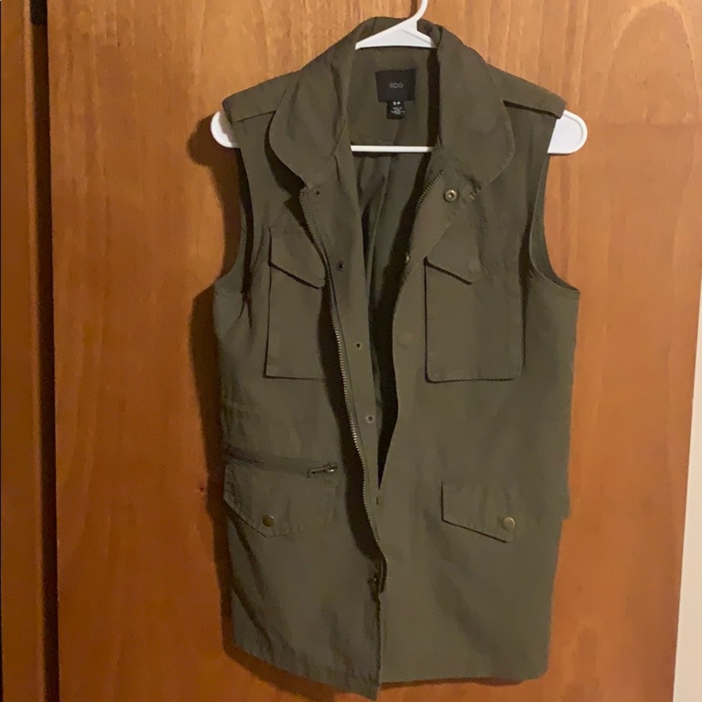 BDG army green utility vest